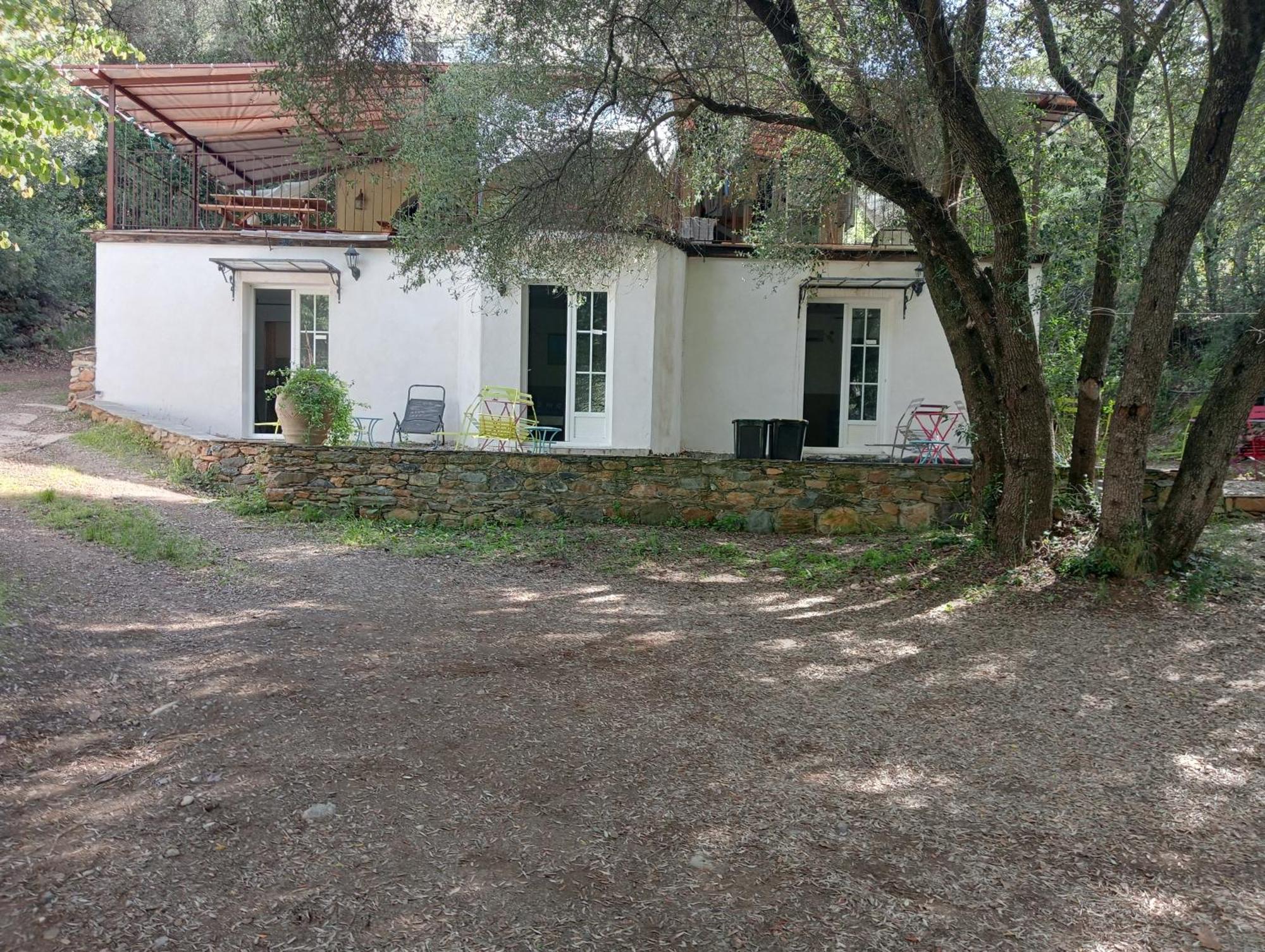 Hotel Berbi Rosse à Oletta  Extérieur photo